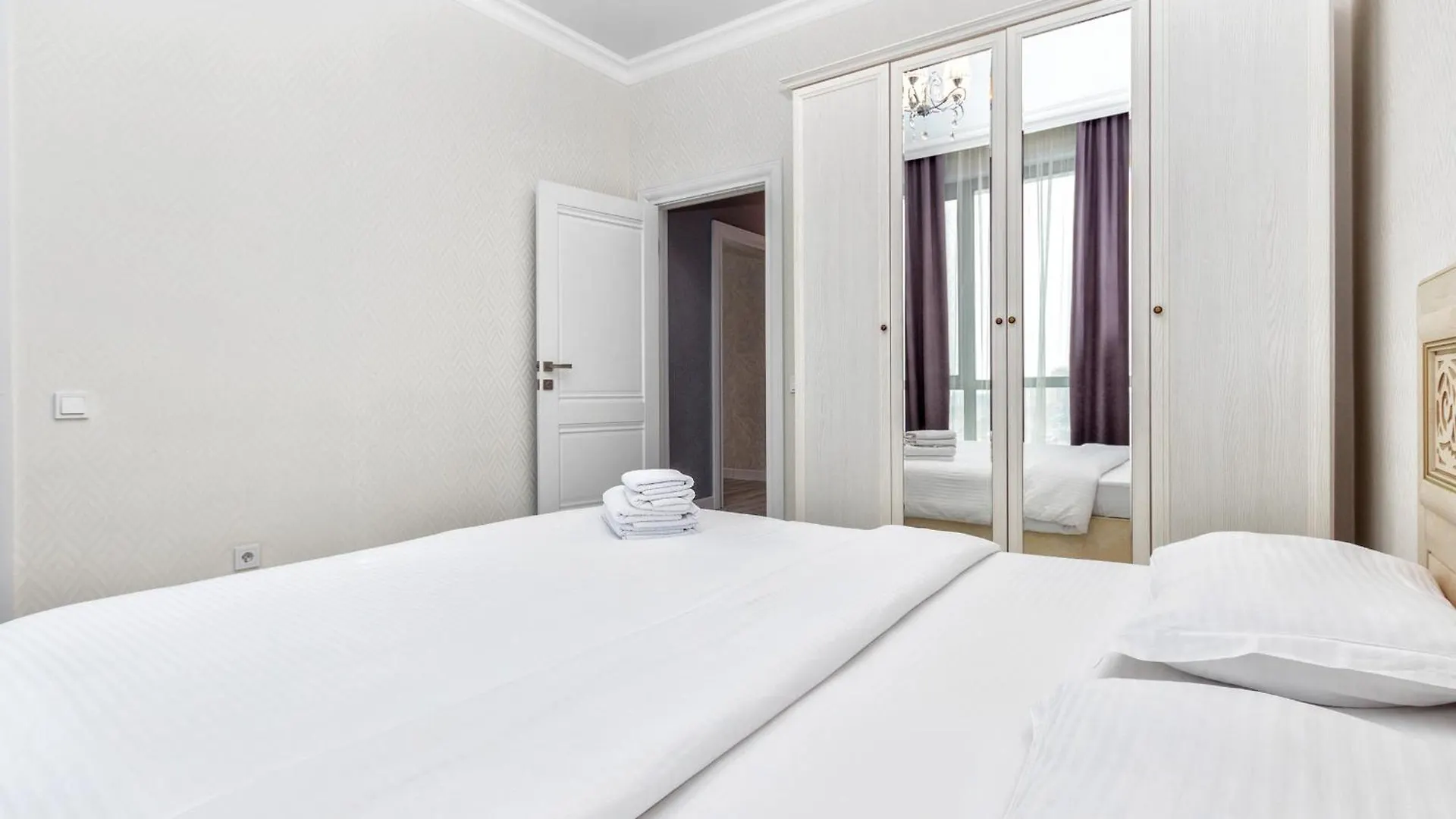 Raisson Ahotel D145-Khan Shatyr Astana